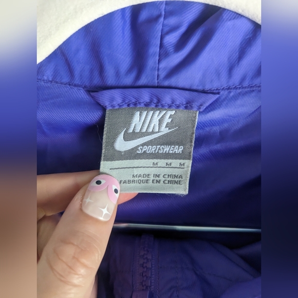 Nike purple windbreaker - Picture 4 of 11